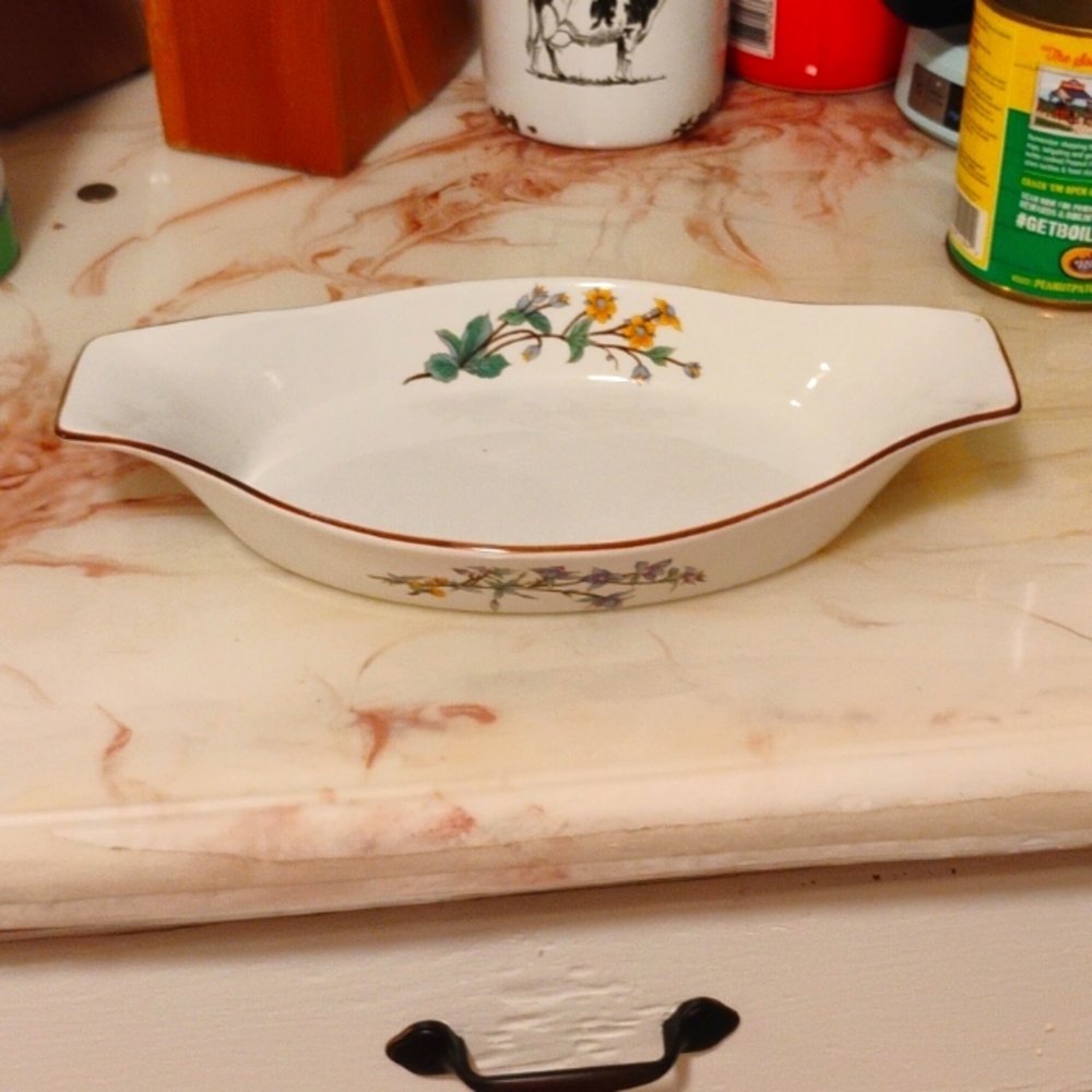 Woodhill fine bake ware yellow and green